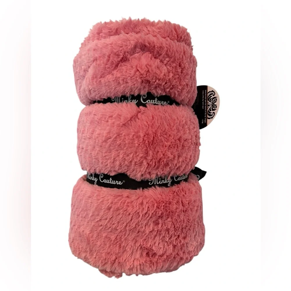 NWT Minky Couture Pink Faux Fur Throw Blanket 50x60 Adult Size Plush Minky Cozy